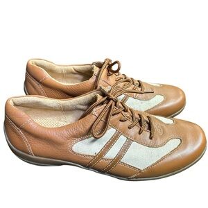 NATURALIZER women’s FLORA tan & brown leather trainers sneakers size 10M EUC